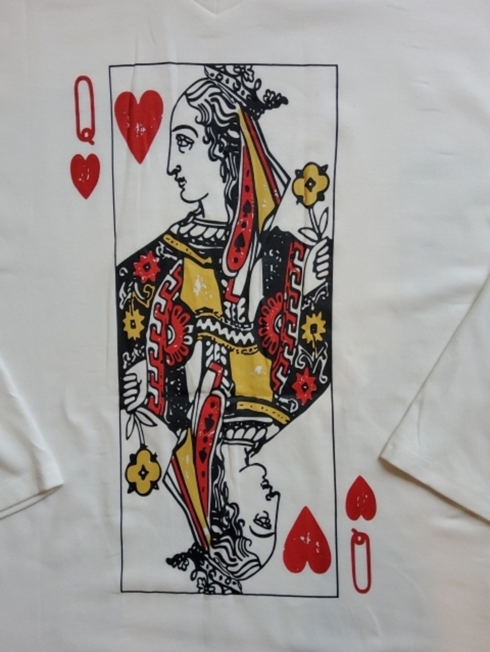 White Oversized Queen of Hearts Graphic Tee Medium